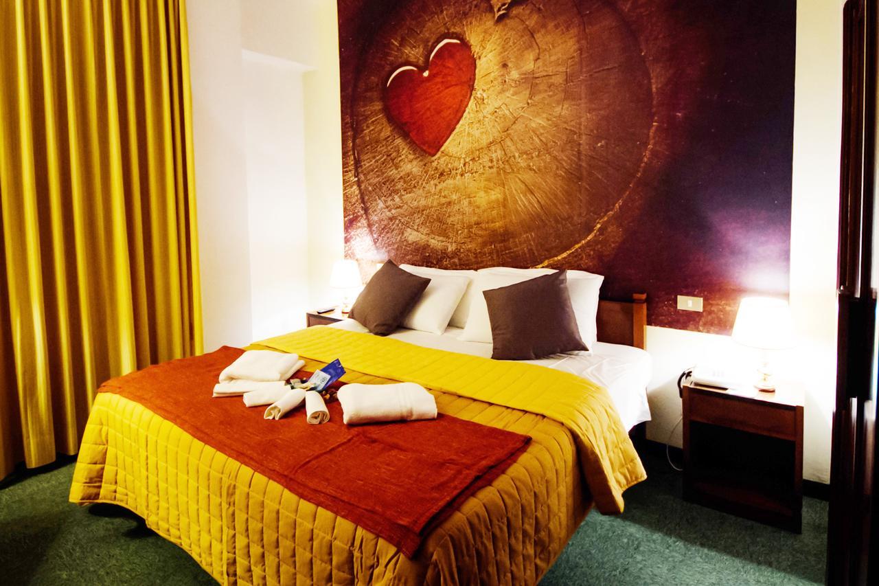 Hotel Palombella & Restaurant Фрозиноне Экстерьер фото