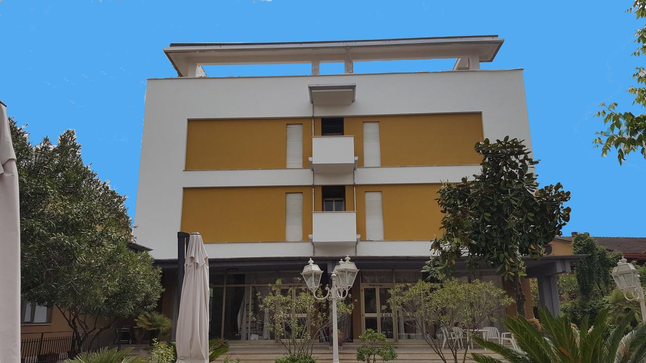 Hotel Palombella & Restaurant Фрозиноне Экстерьер фото